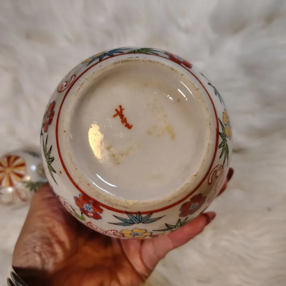 VTG Japanese Ceramic Lidded Ginger Jar Hand Painted Polychrome Floral Design